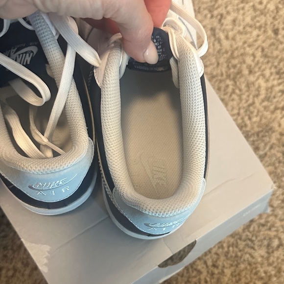 Nike Air Force 1 White and Navy with Silver Swoosh - Picture 4 of 6